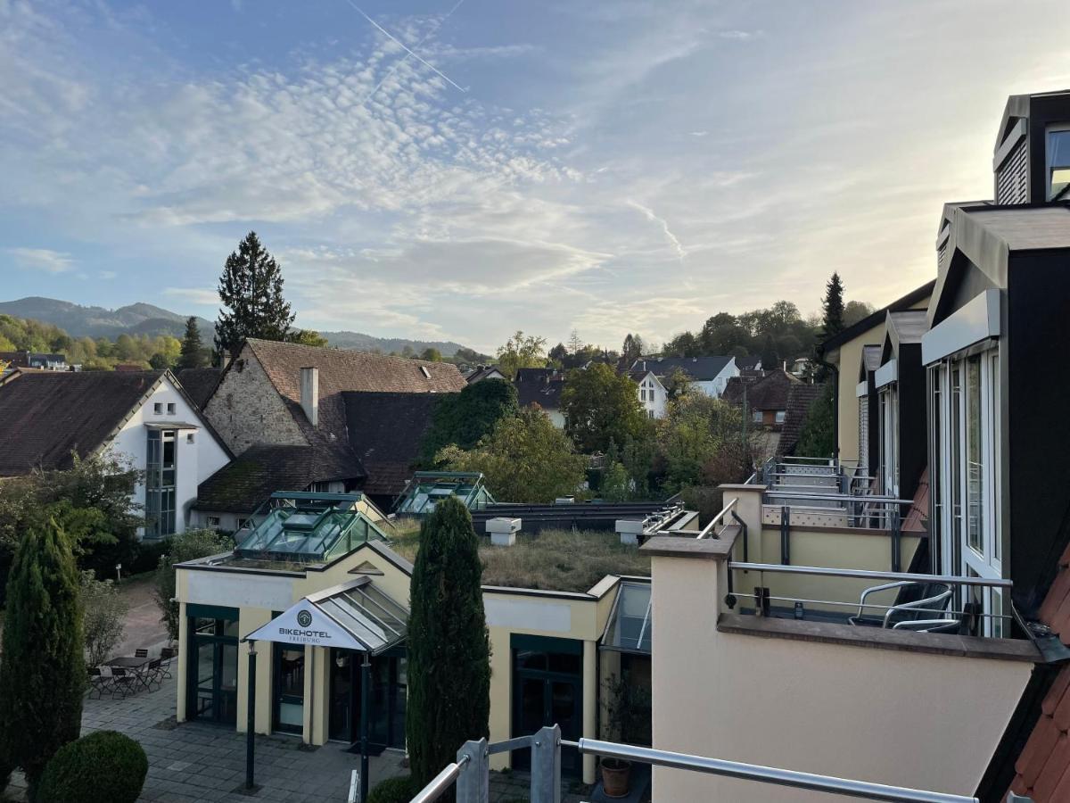 Bike- Und Ferienhotel Freiburg Merzhausen Exterior photo
